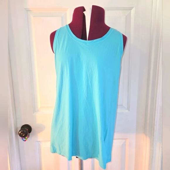 Athleta Tops - Athleta Aqua Small Athletic Tank Top